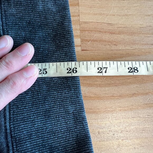 Peanut St. Patrick's Day Womens Plus Size 1X Sweatshirt Black Washed Distressed - Picture 10 of 11